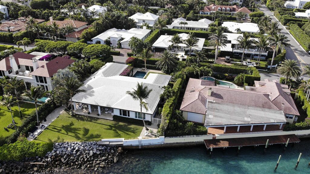 Palm beach: the rise of wall street south