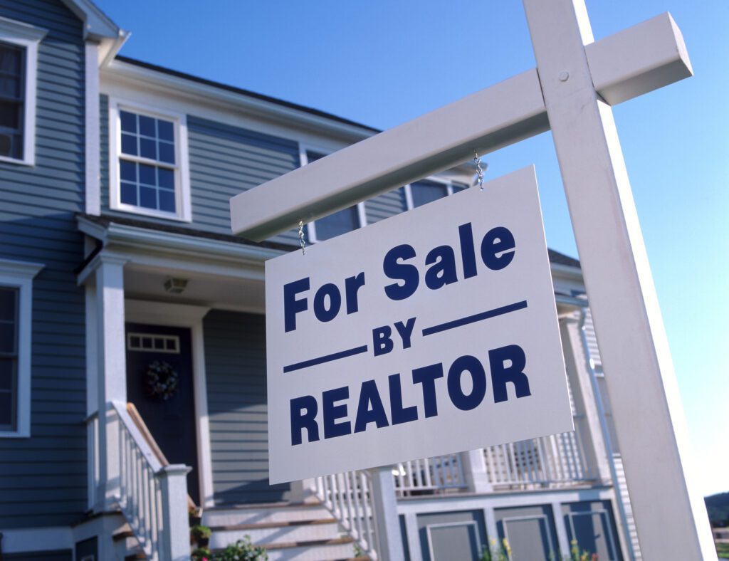Florida homeowners face potential $550,000 loss amid price decline