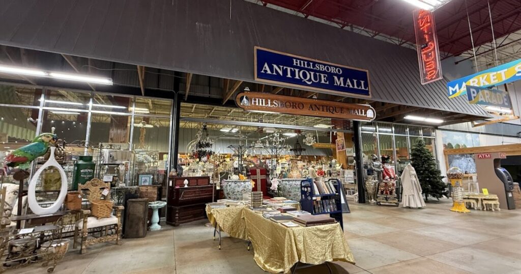 South florida flea market closes as vendors rush to wrap