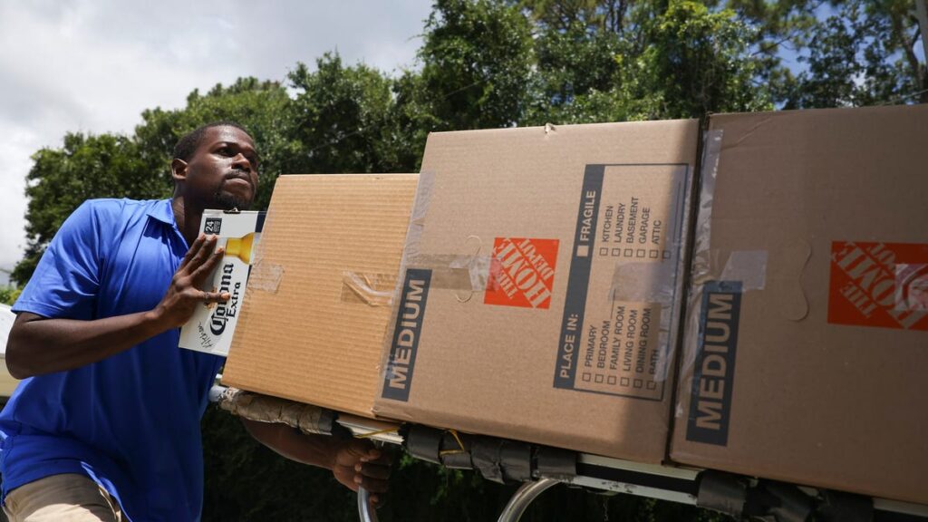 Florida real estate sizzles this summer should home buyers hold