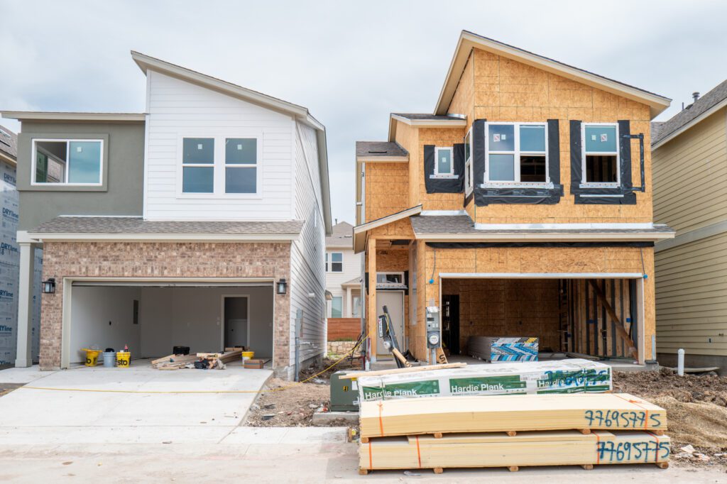 Housing market alert: new home sales plummet