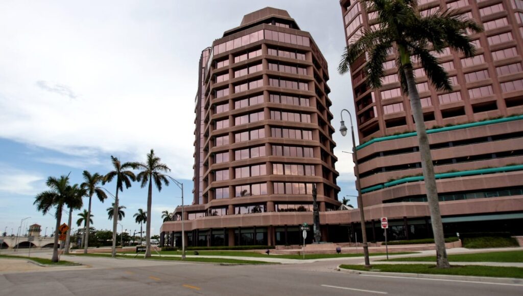 Palm beach county real estate highlights: phillips point, la clara,