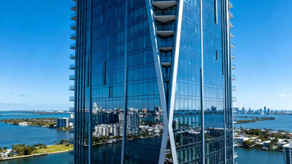 Modern 56-story condo tower by Grupo T&C.