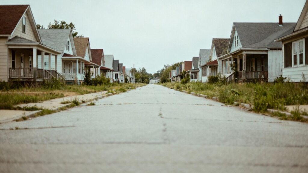 Empty houses on a quiet street in Northeast Florida.