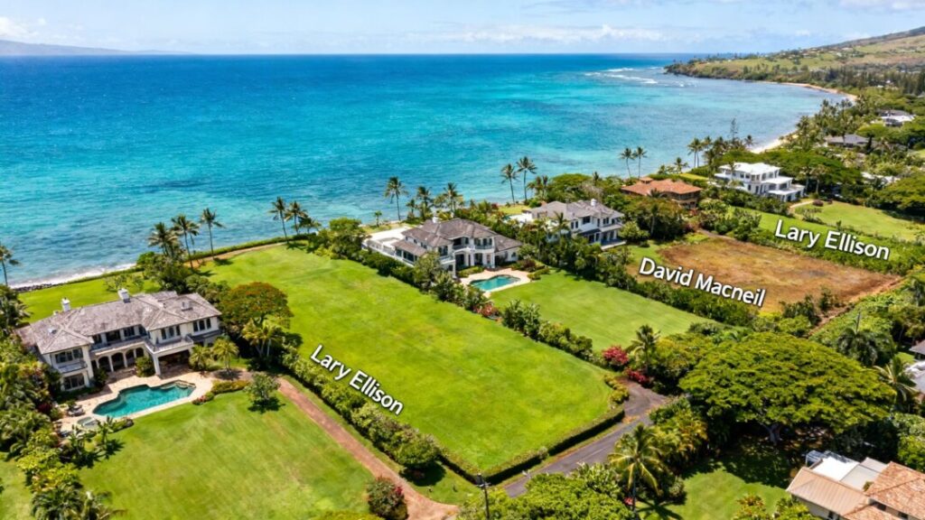 Manalapan coastline with estates of Larry Ellison and David MacNeil.